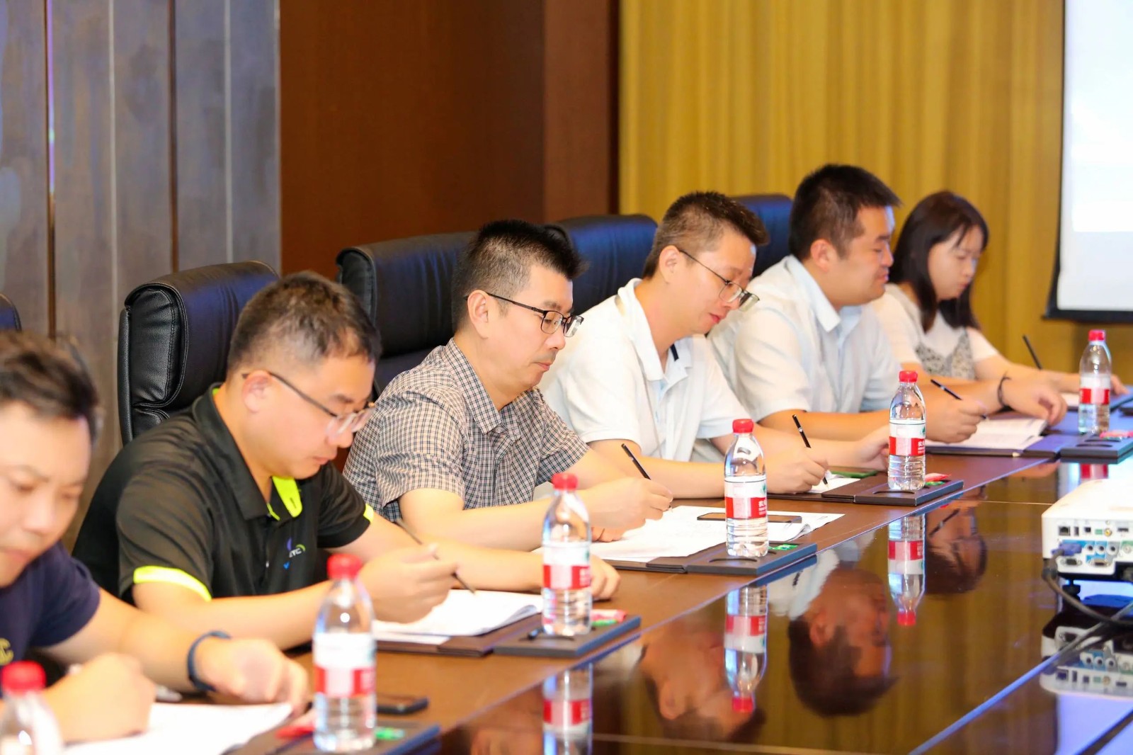 /UploadFile/News/20240920/00fa767dd7fd43a1a8d7a9147677beca.jpg 4.jpg